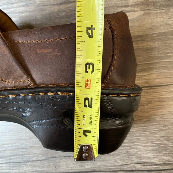 B.O.C Women’s Brown Leather Slip-On Peggy Clogs Size 10 - Picture 8 of 13